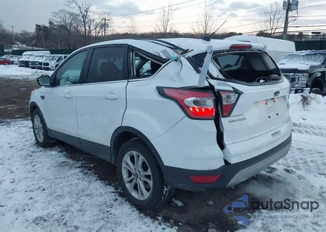 2017 Ford Escape Se z USA, uszkodzony, nr VIN 1FMCU9GD9HUA62690